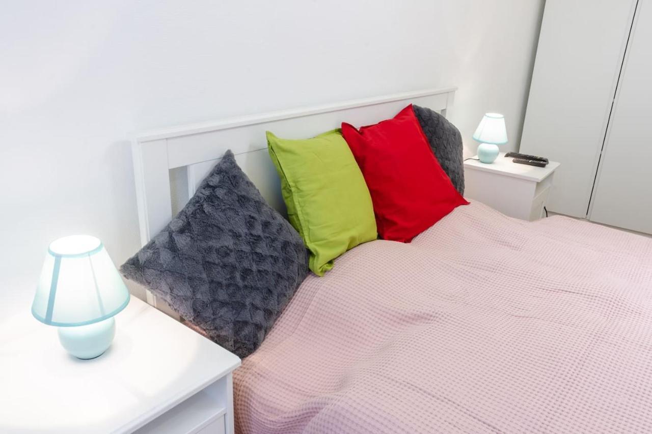 3 En Suit Bedroom Flat In The Main Centre For 6Ppl, 3Bdr,3Bthr,Ac Budapeste Exterior foto